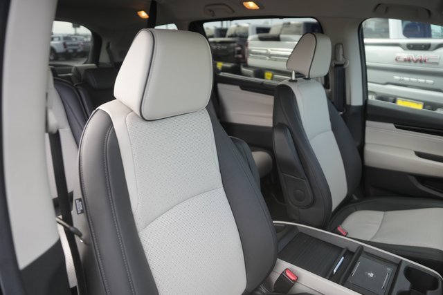 Used 2025 Honda Odyssey Elite image 22