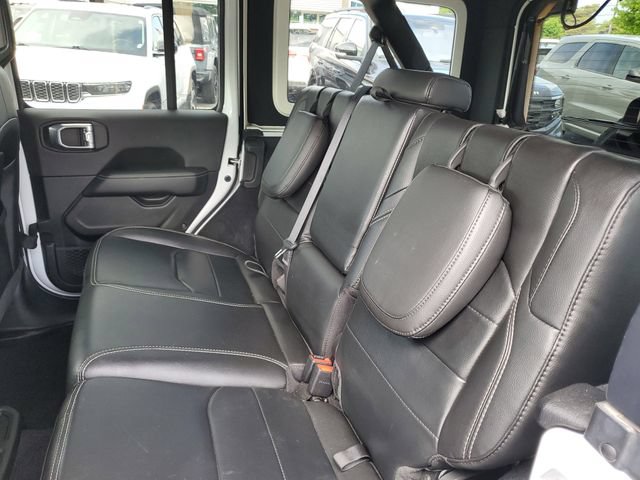 Used 2022 Jeep Wrangler Unlimited Sahara w/ Cold Weather Group AWD/4WD image 26