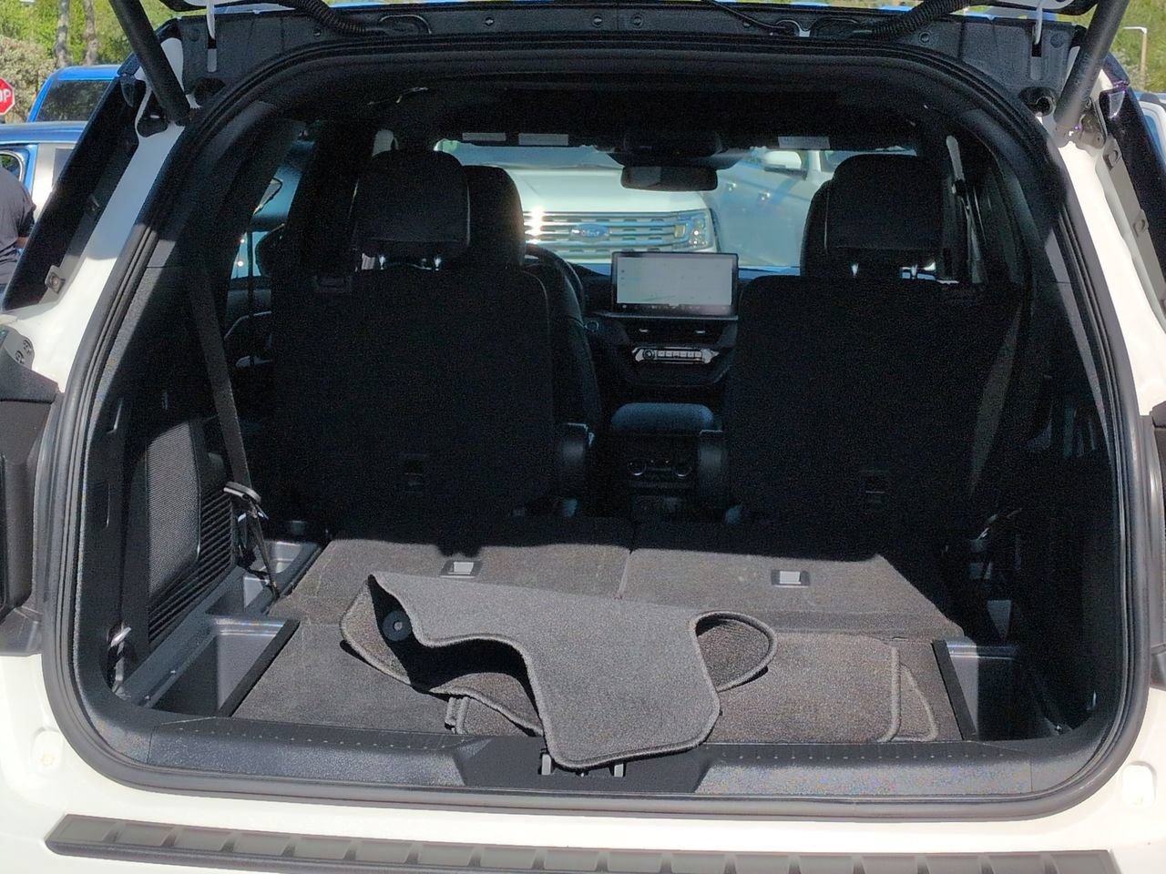 Certified 2025 Ford Explorer ST w/ Sun And Sound Package AWD/4WD image 13
