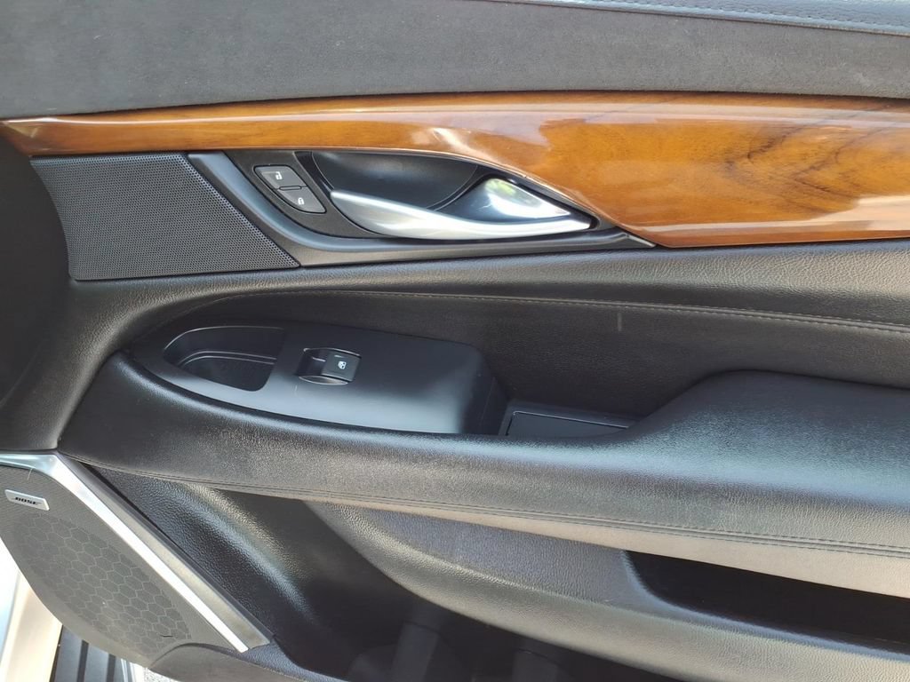 Used 2019 Cadillac Escalade Luxury RWD image 7