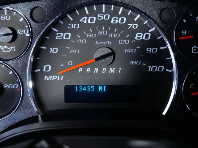 Used 2025 Chevrolet Express 2500 w/ Driver Convenience Package RWD image 23