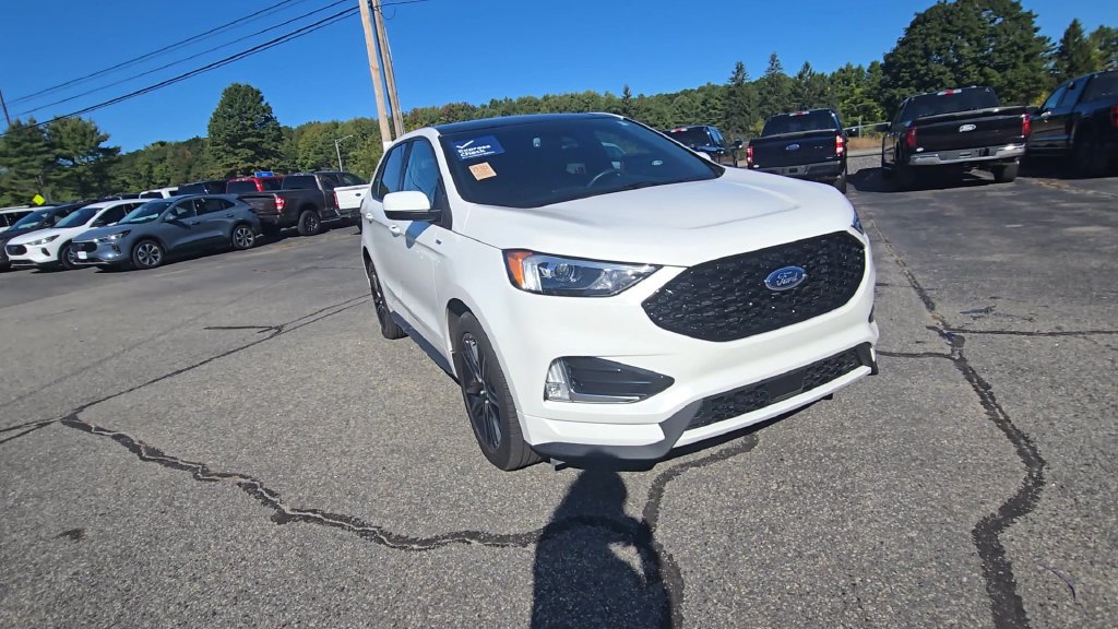 Certified 2024 Ford Edge ST-Line AWD/4WD image 14
