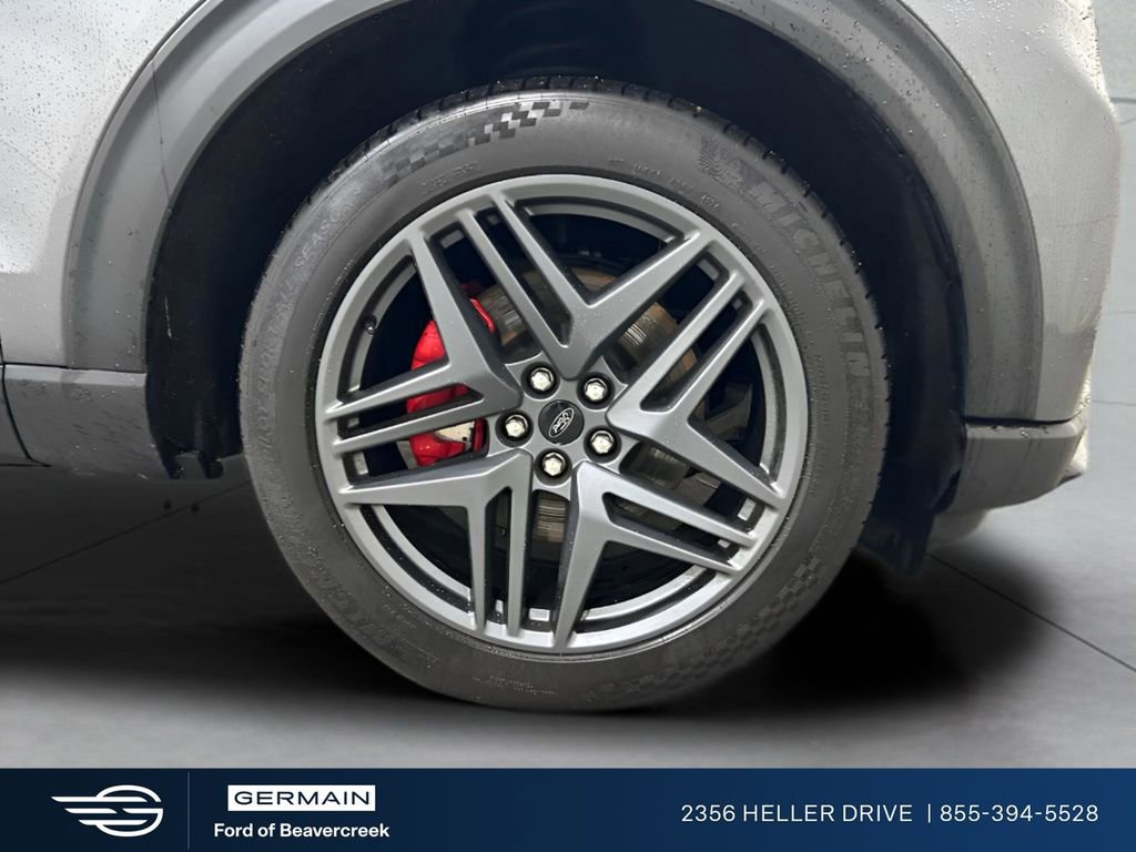 Certified 2025 Ford Explorer ST image 27