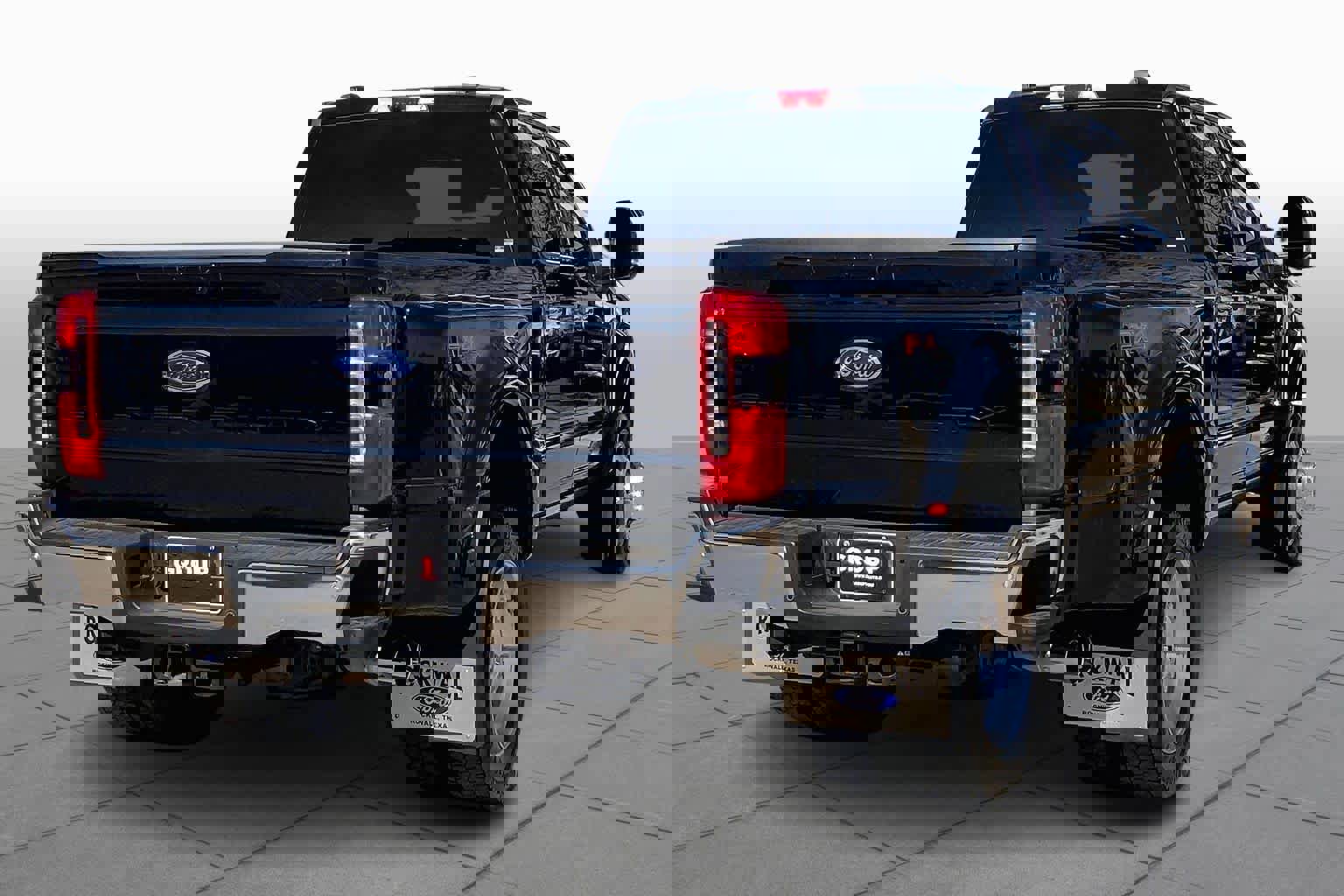 Certified 2025 Ford F450 Lariat w/ Chrome Package image 3