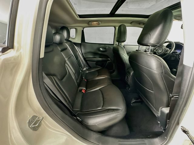 Used 2019 Jeep Compass Limited w/ Safety & Security Group AWD/4WD image 32