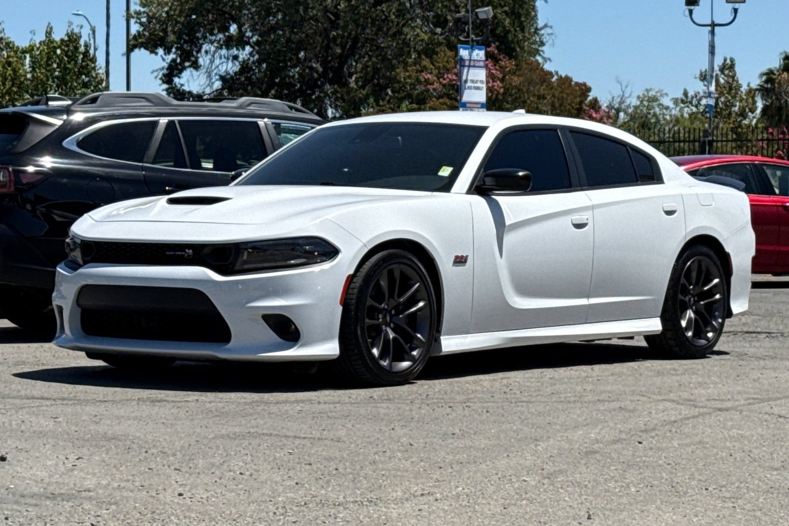 Used 2023 Dodge Charger Scat Pack w/ Navigation & Travel Group RWD image 8