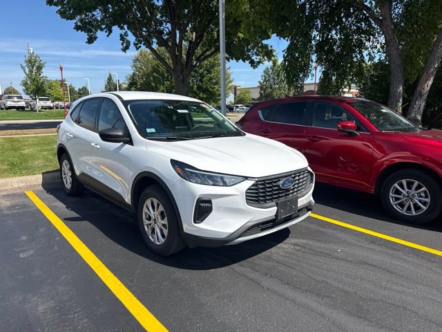Certified 2025 Ford Escape Active AWD/4WD video 2