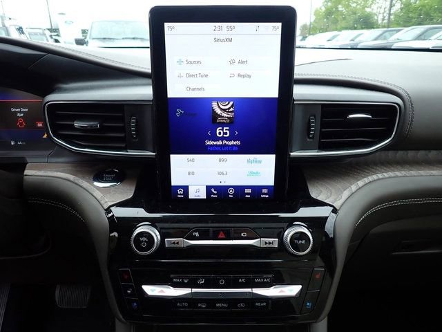 Certified 2022 Ford Explorer Platinum w/ Technology Package AWD/4WD image 29