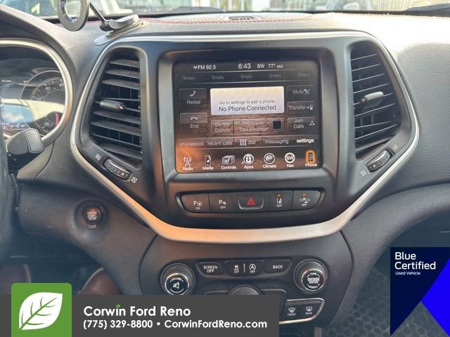 Used 2018 Jeep Cherokee Trailhawk w/ Quick Order Package 27L AWD/4WD image 19
