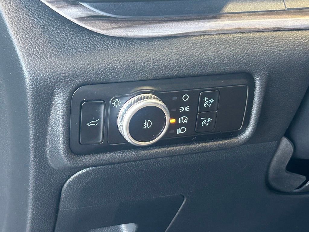 Certified 2023 Ford Explorer Limited w/ Equipment Group 301A image 37