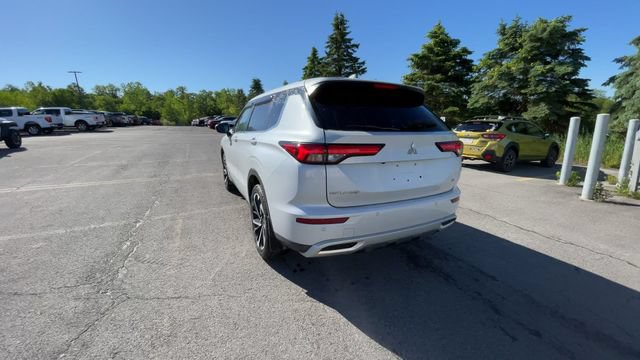 Used 2022 Mitsubishi Outlander SE AWD/4WD image 8