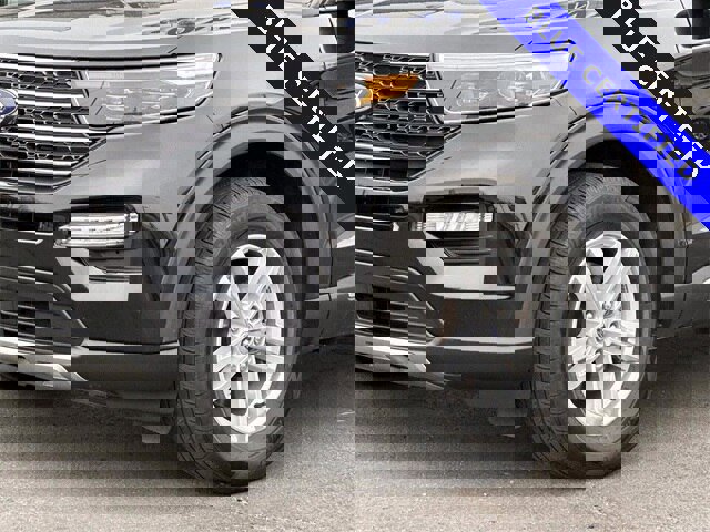 Certified 2023 Ford Explorer XLT w/ Equipment Group 202A image 5