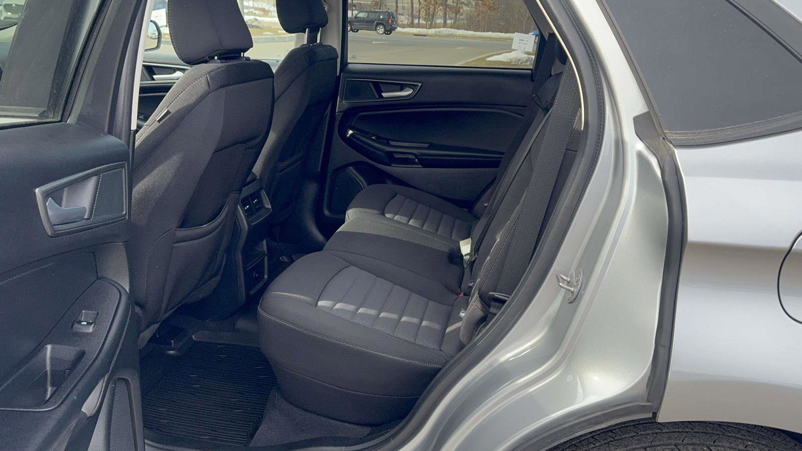 Certified 2024 Ford Edge SE image 14