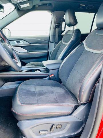 Certified 2025 Ford Explorer ST AWD/4WD image 11