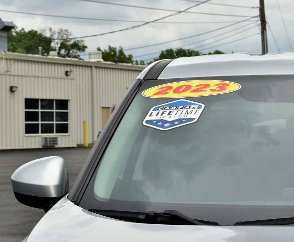 Used 2023 Nissan Rogue SV AWD/4WD image 31