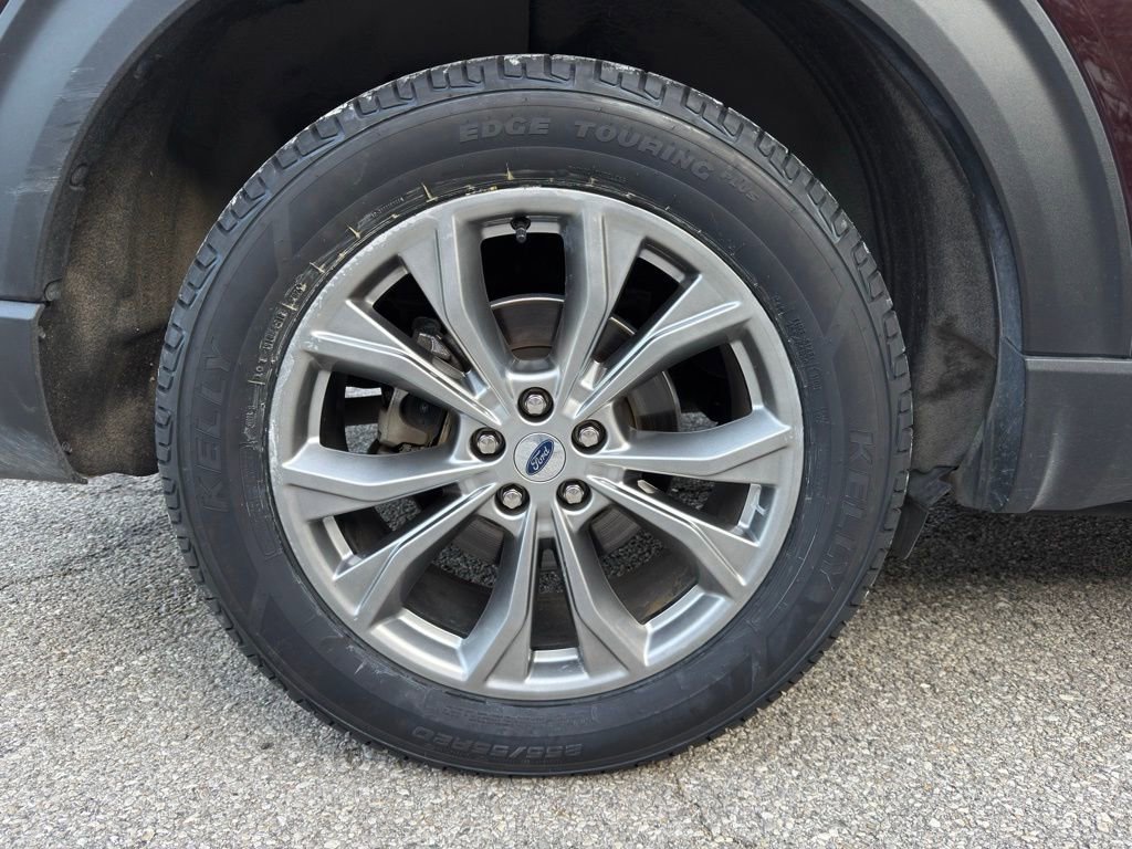 Certified 2023 Ford Explorer Limited w/ Equipment Group 301A image 28