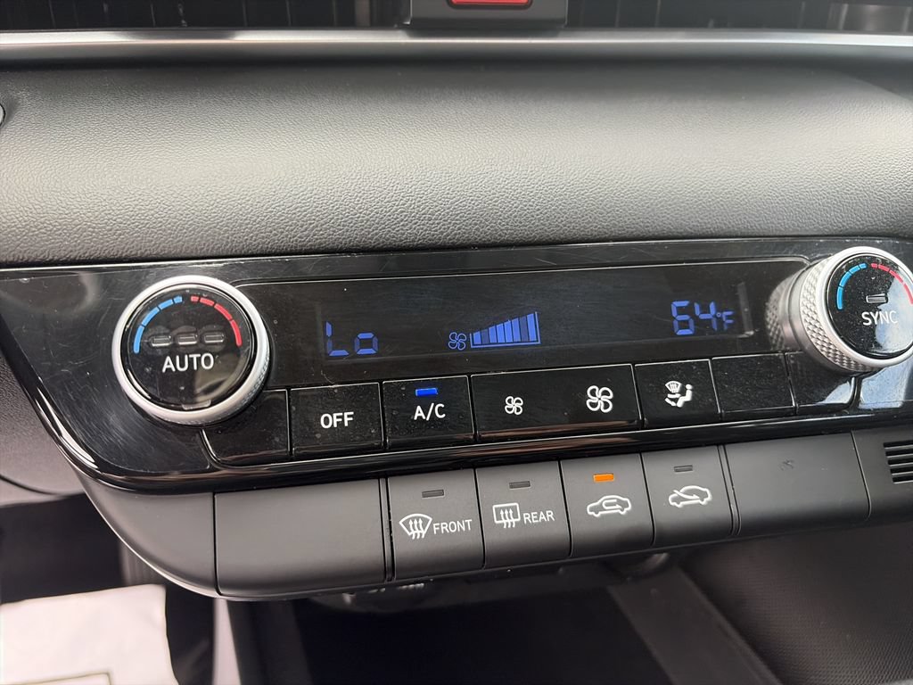 Used 2023 Hyundai Elantra SEL FWD image 24