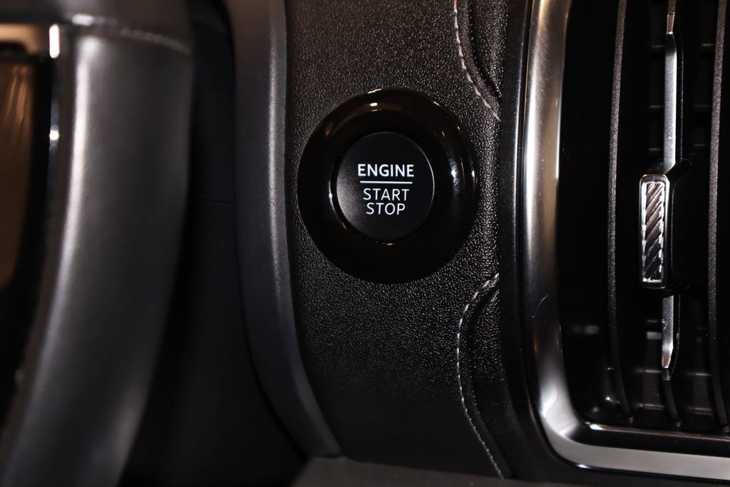 Certified 2025 Ford Expedition Max Platinum image 35