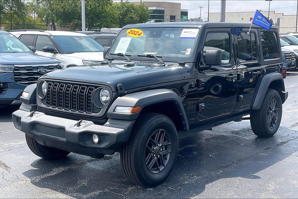Used 2024 Jeep Wrangler Unlimited Sport AWD/4WD image 11
