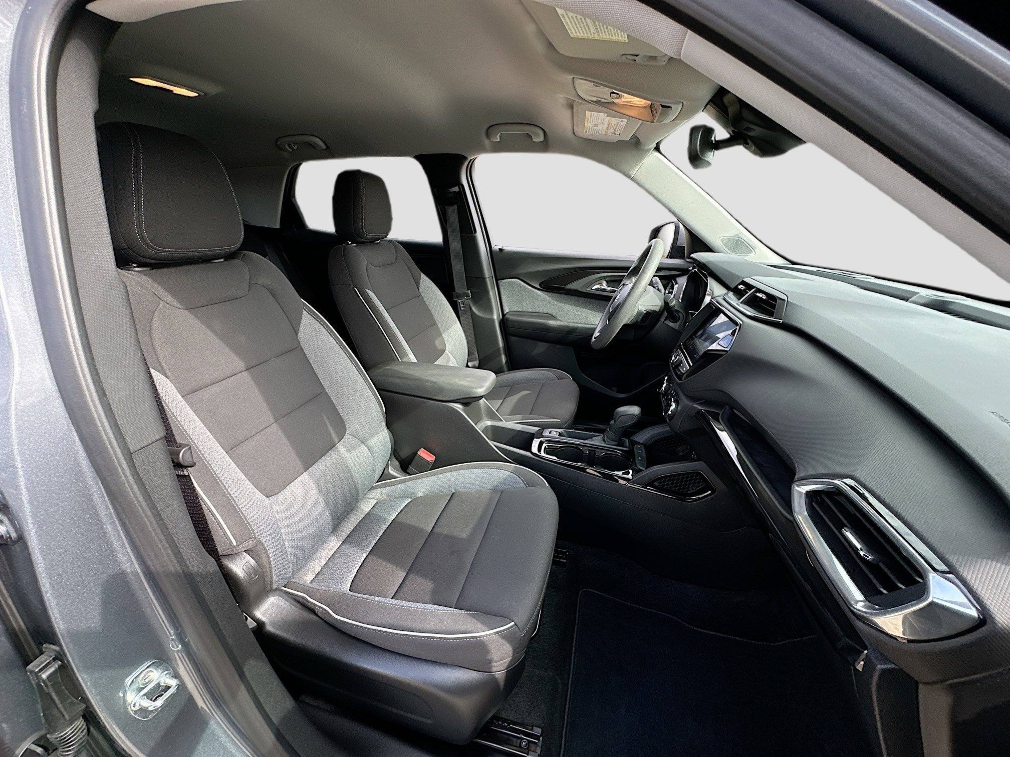 Used 2022 Chevrolet TrailBlazer LT w/ Convenience Package image 25