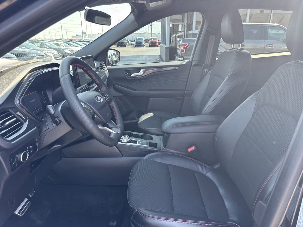 Certified 2023 Ford Escape ST-Line w/ Tech Pack #1 image 25