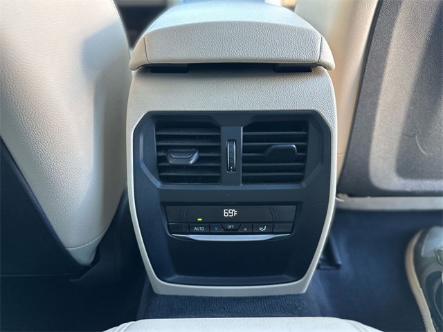 Used 2024 BMW 430i Convertible w/ Premium Package image 24