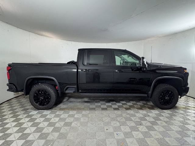 Used 2026 Chevrolet Silverado 2500 LTZ AWD/4WD image 2