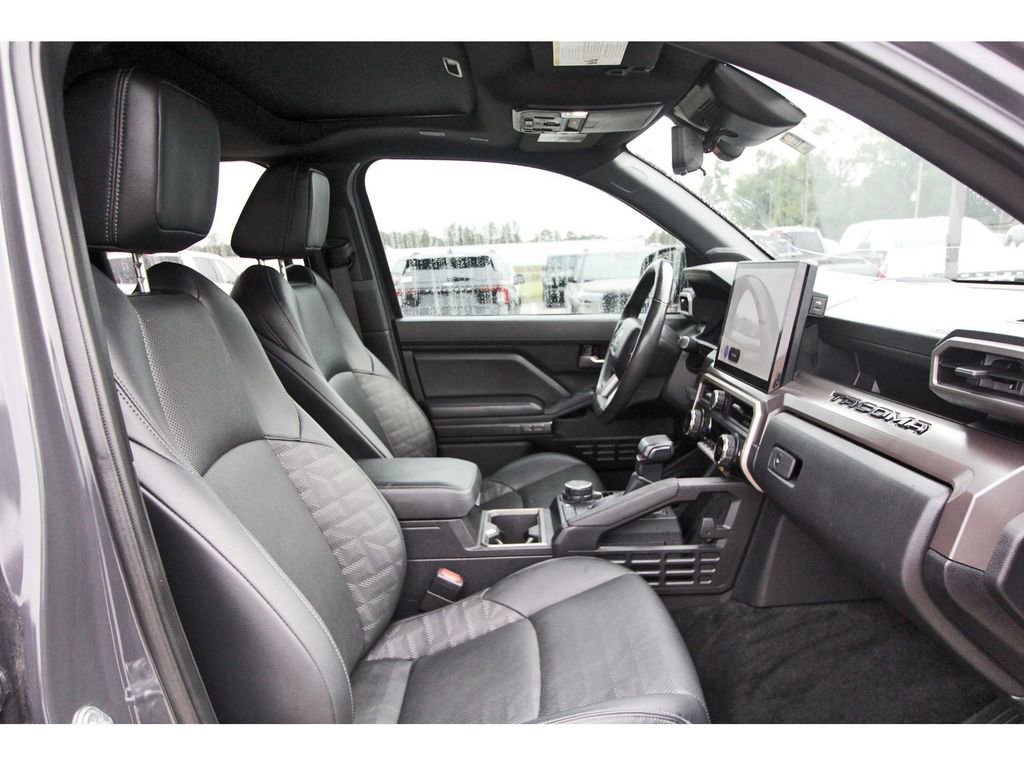 Used 2024 Toyota Tacoma TRD Sport w/ TRD Sport Premium Package AWD/4WD image 28