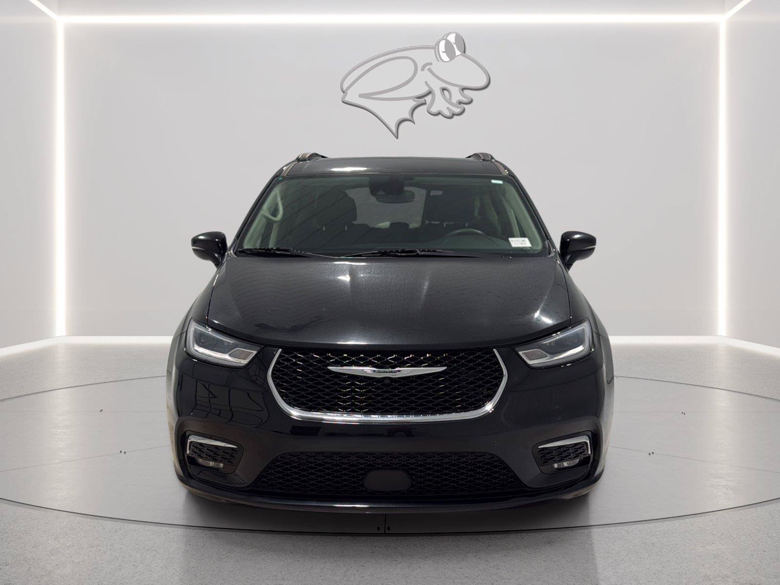 Used 2022 Chrysler Pacifica Touring-L FWD image 8