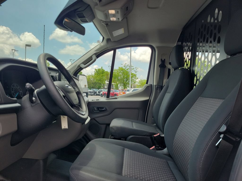Certified 2025 Ford Transit 250 Low Roof w/ Exterior Upgrade Package RWD image 17