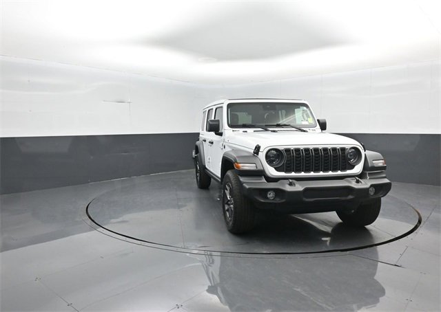 Used 2024 Jeep Wrangler Sport S image 2