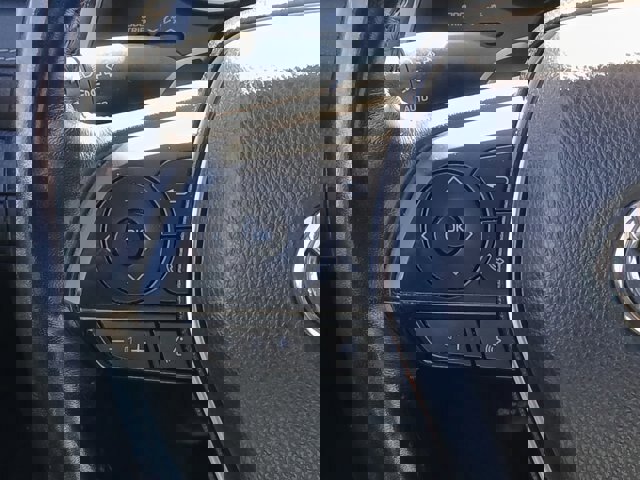 Used 2019 Toyota Camry SE image 11