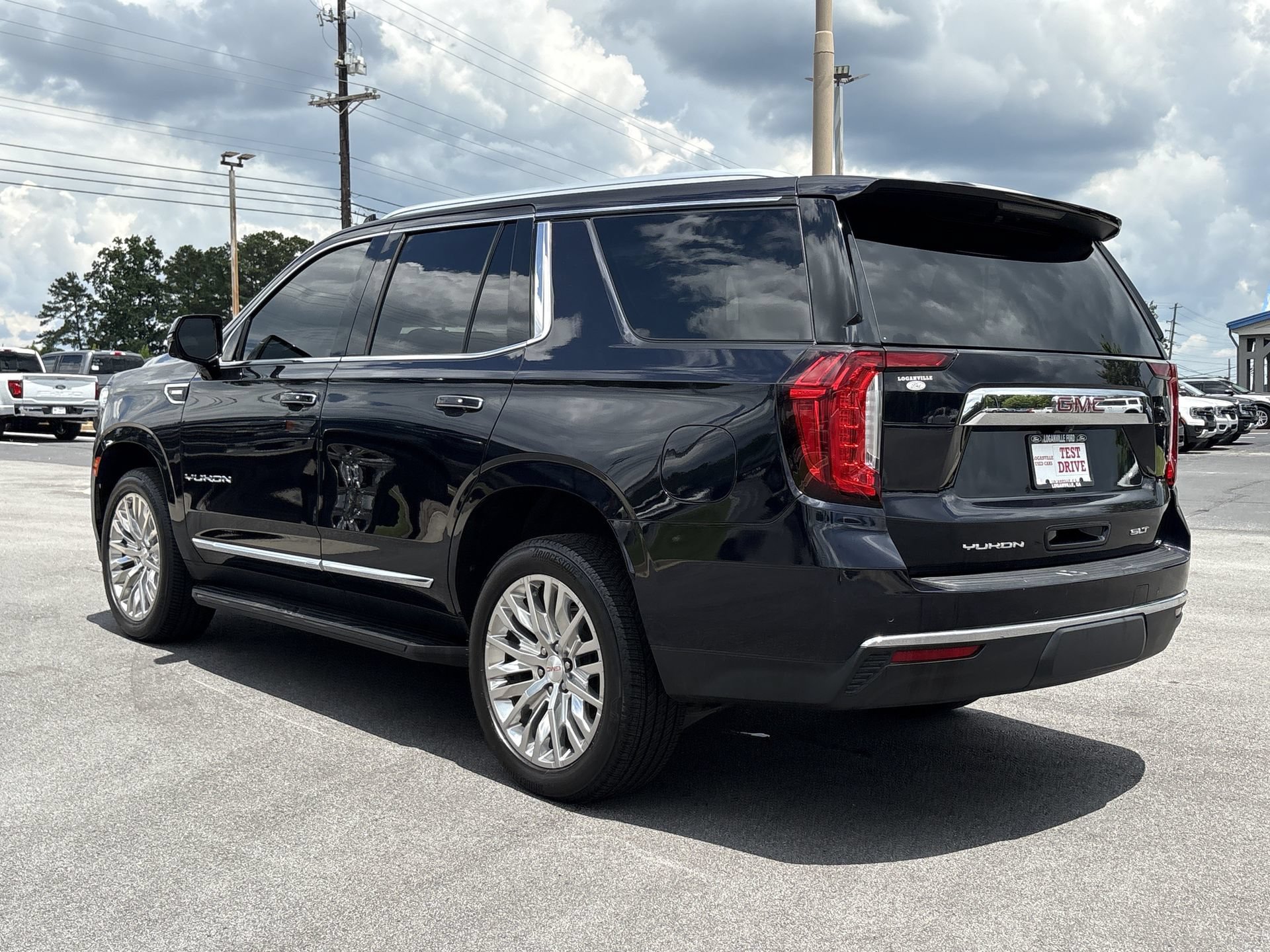 Used 2021 GMC Yukon SLT w/ SLT Luxury Package AWD/4WD image 20
