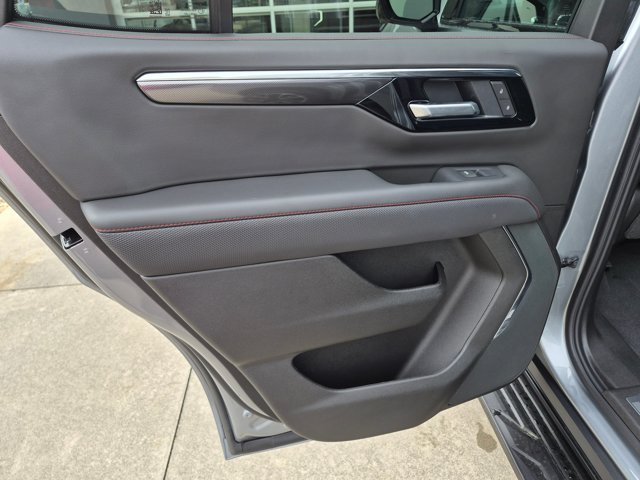 Used 2025 Chevrolet Tahoe RST AWD/4WD image 28
