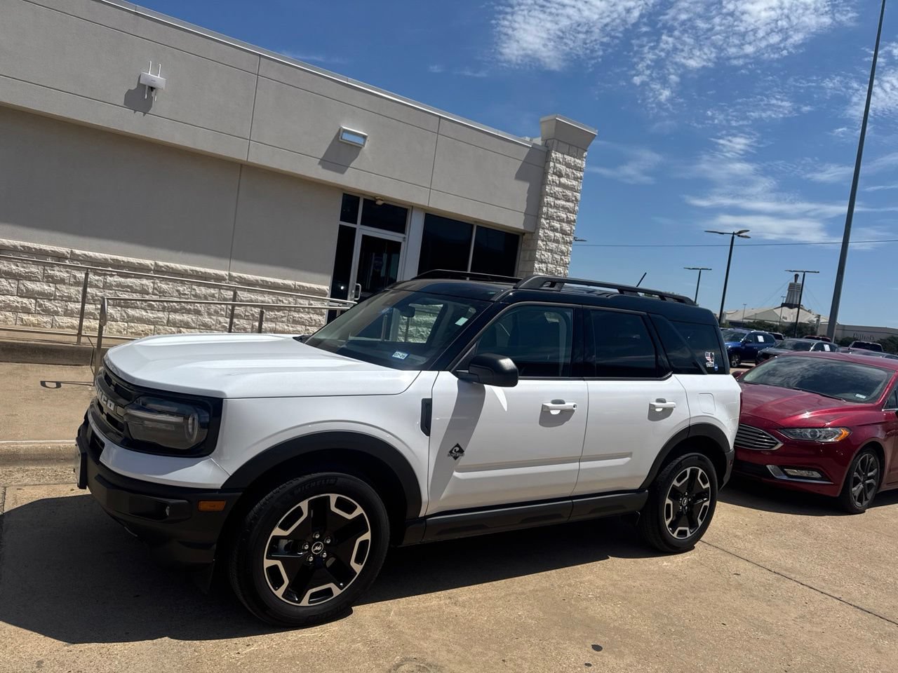 Certified 2024 Ford Bronco Sport Outer Banks w/ Tech Package AWD/4WD image 1