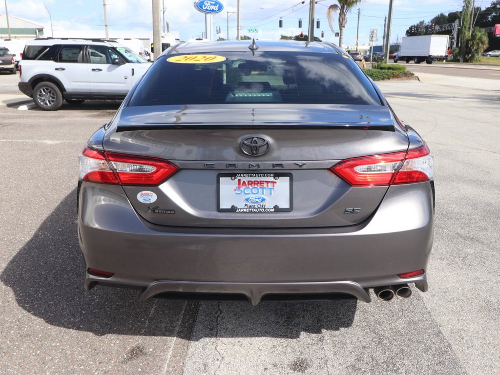 Used 2020 Toyota Camry SE FWD image 13