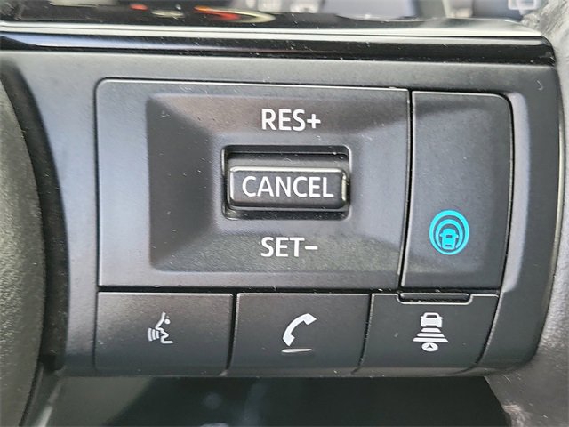 Used 2021 Nissan Rogue Platinum image 9