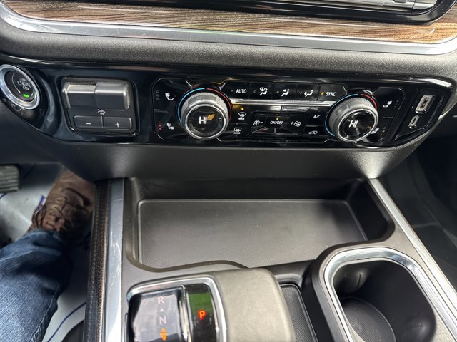 Used 2023 Chevrolet Silverado 1500 RST w/ Redline Edition AWD/4WD image 24