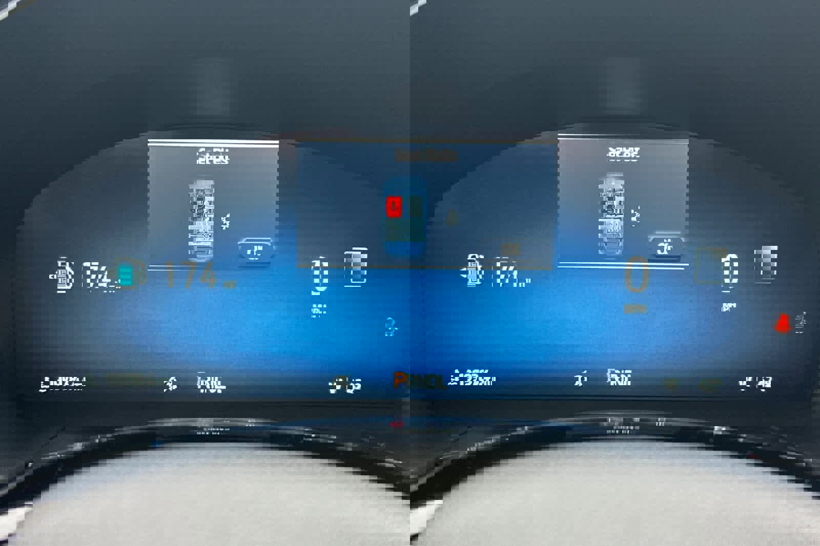 Certified 2025 Ford Escape Platinum image 24