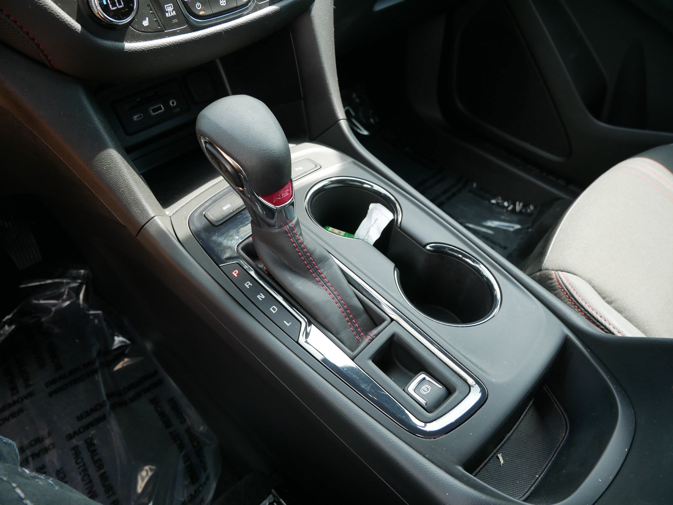 Used 2024 Chevrolet Equinox RS AWD/4WD image 24
