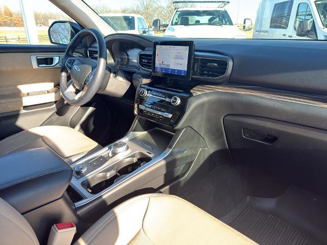 Certified 2023 Ford Explorer Limited w/ Equipment Group 301A image 12