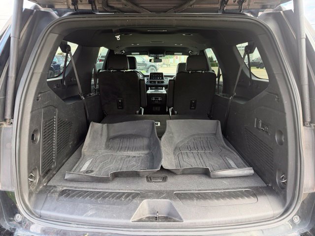 Used 2022 GMC Yukon XL SLT w/ SLT Luxury Package AWD/4WD image 8
