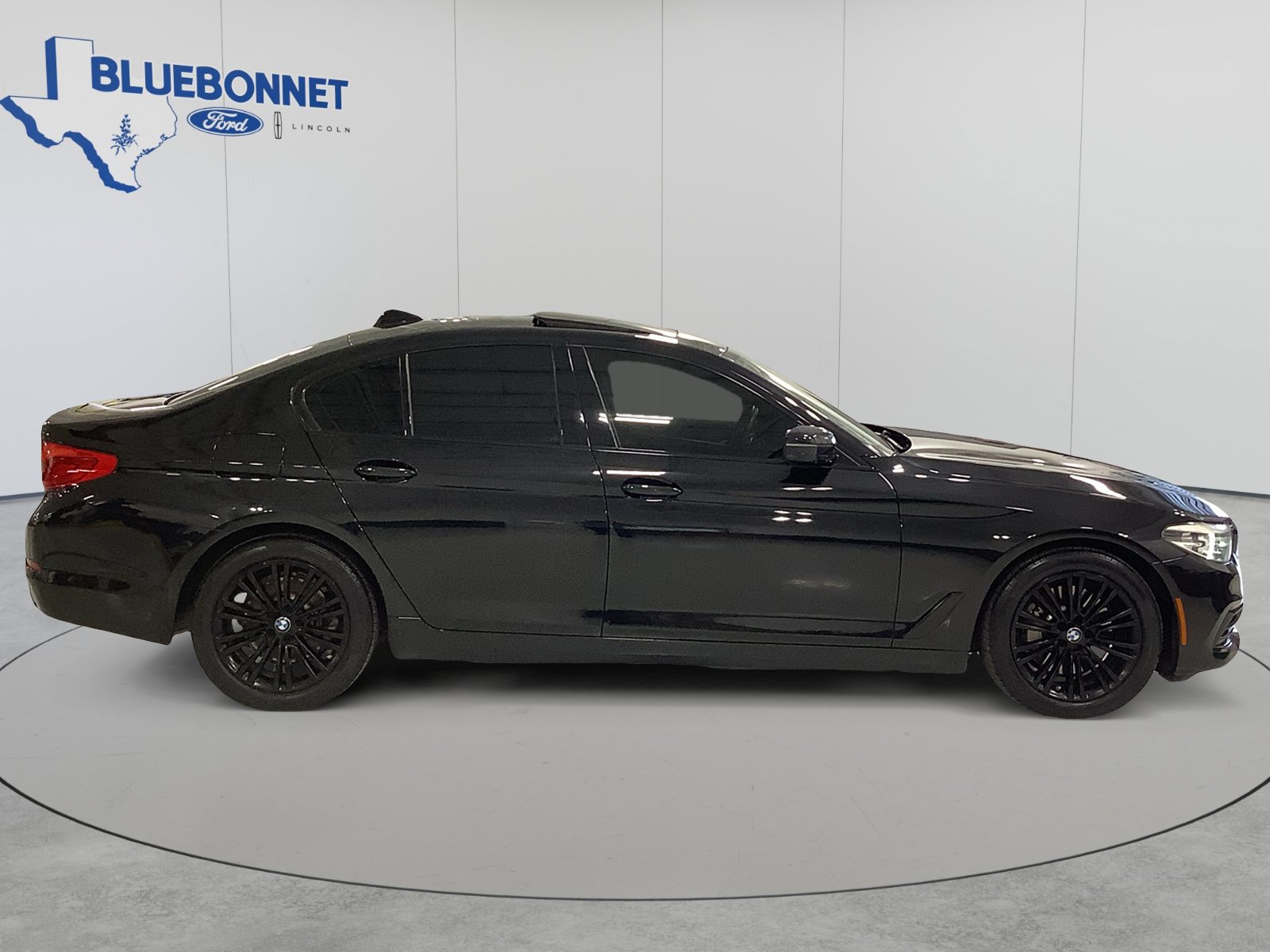 Used 2019 BMW 530i RWD image 4