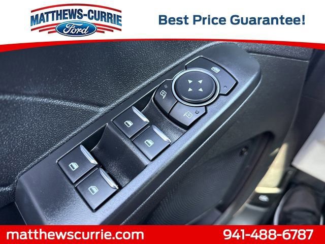 Certified 2025 Ford Escape Platinum w/ Premium Technology Package image 24