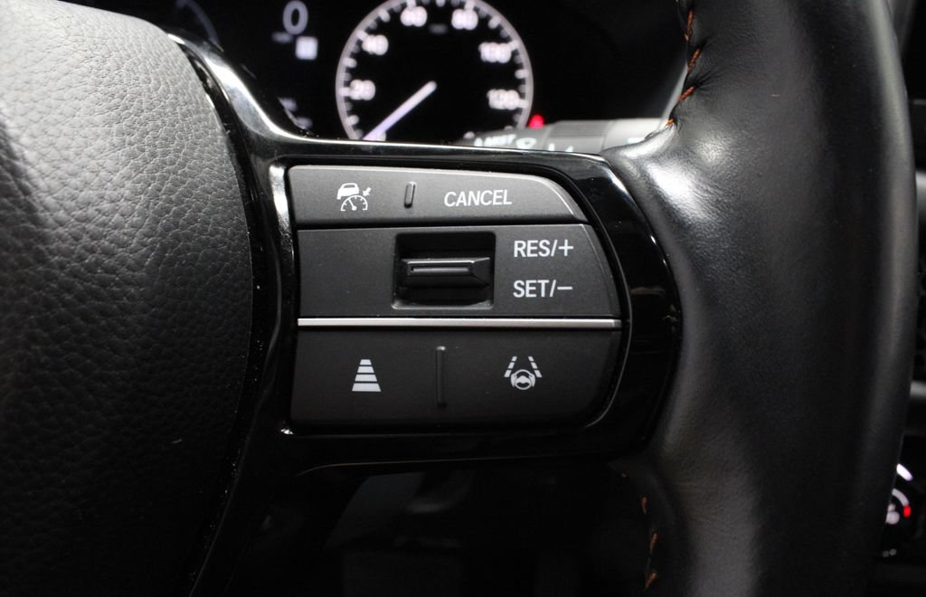 Used 2025 Honda HR-V Sport image 27