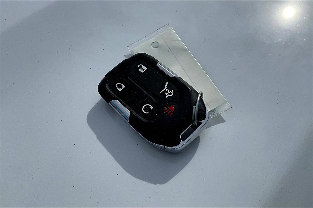 Used 2023 GMC Terrain SLE w/ Driver Convenience Package image 13