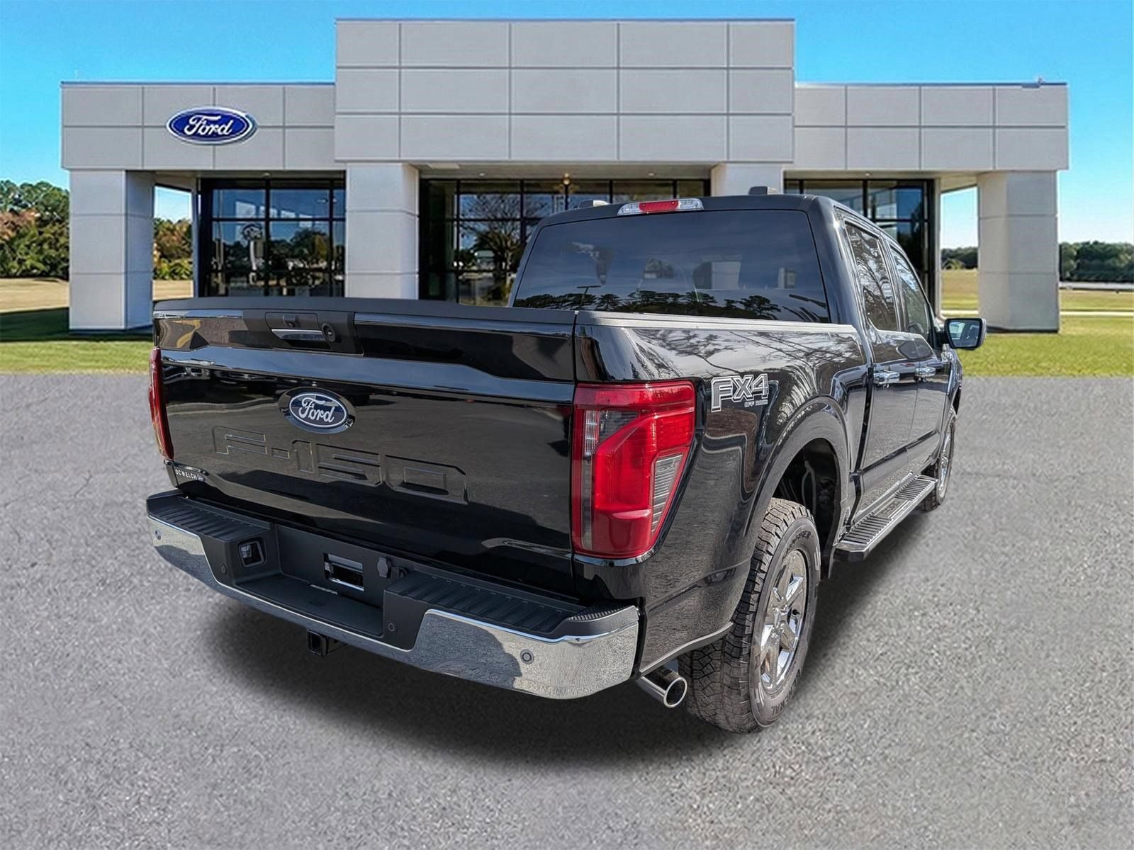 Certified 2024 Ford F150 XLT w/ FX4 Off-Road Package AWD/4WD image 4