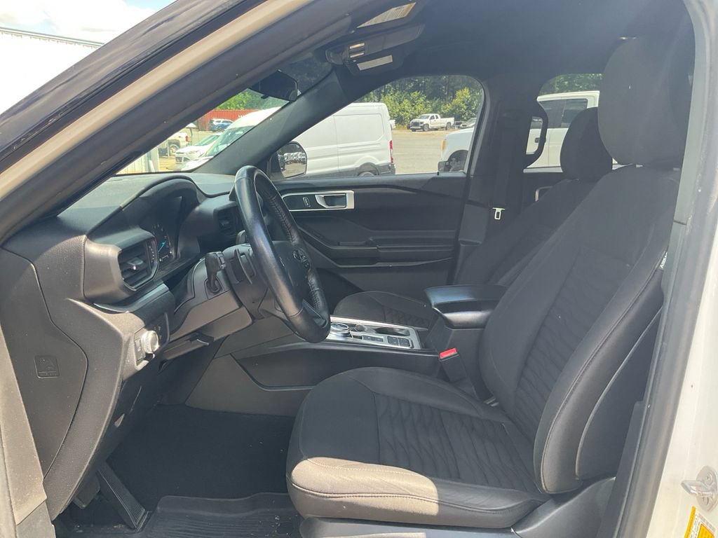 Certified 2020 Ford Explorer XLT RWD image 16