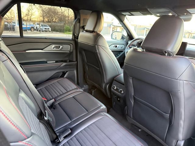 Certified 2025 Ford Explorer ST-Line w/ Premium Package image 12
