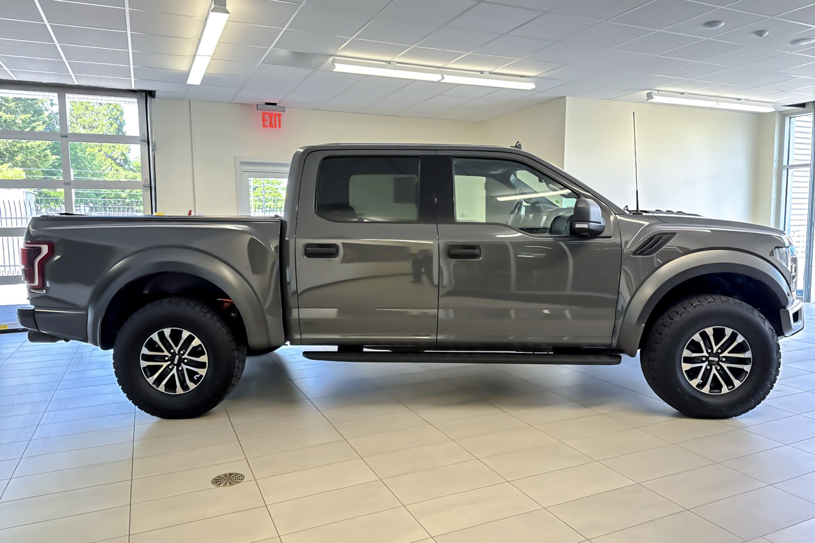 Certified 2020 Ford F150 Raptor AWD/4WD image 3